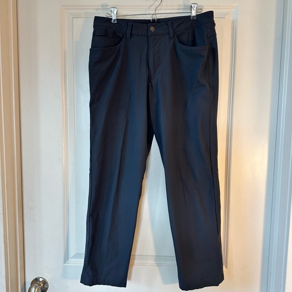 Lululemon ABC- Classic Fit Warpstreme SHORT INSEAM Pants, Size 30W - Picture 5 of 11
